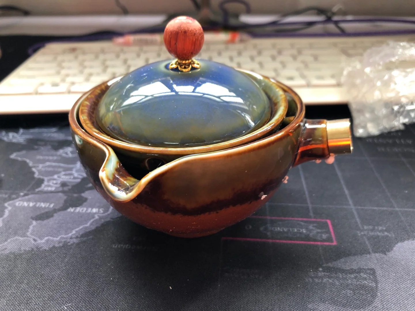 Eco-Friendly Ceramic Teapot with Wooden Grip and Filter - Image 23