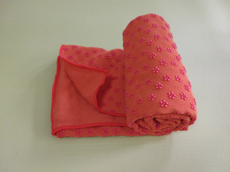 Eco-Friendly Microfiber Yoga Towel with Floral Design - Image 13