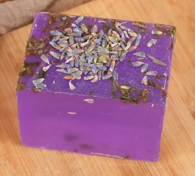 Handmade Essential Oil Soap Bar – 7.05 oz (200 g) | Natural Moisturizing, Eco-Friendly - Image 4