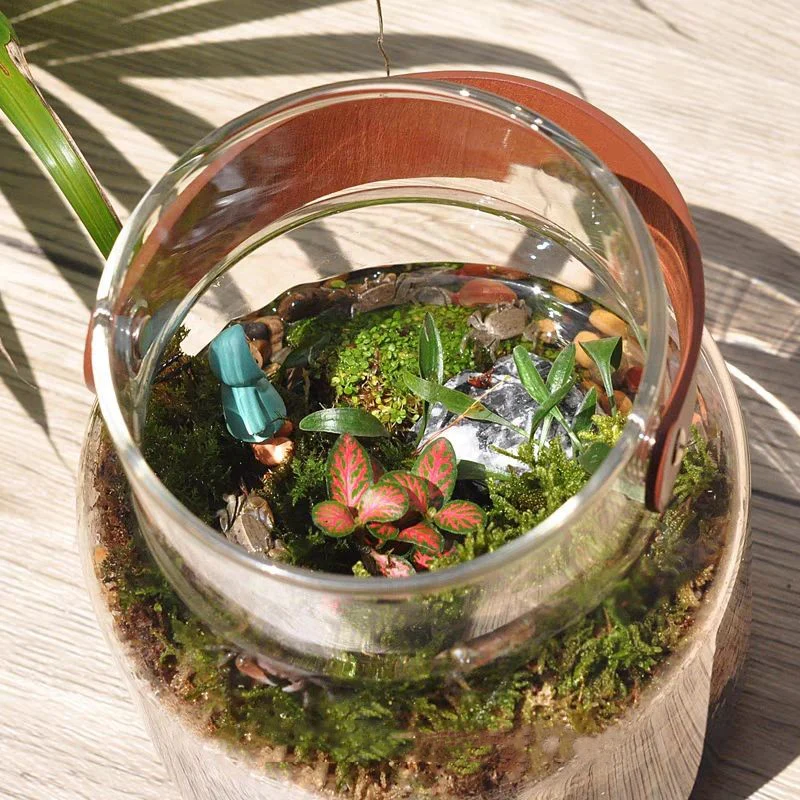 Eco-Friendly Leather Portable Glass Vase - Image 12
