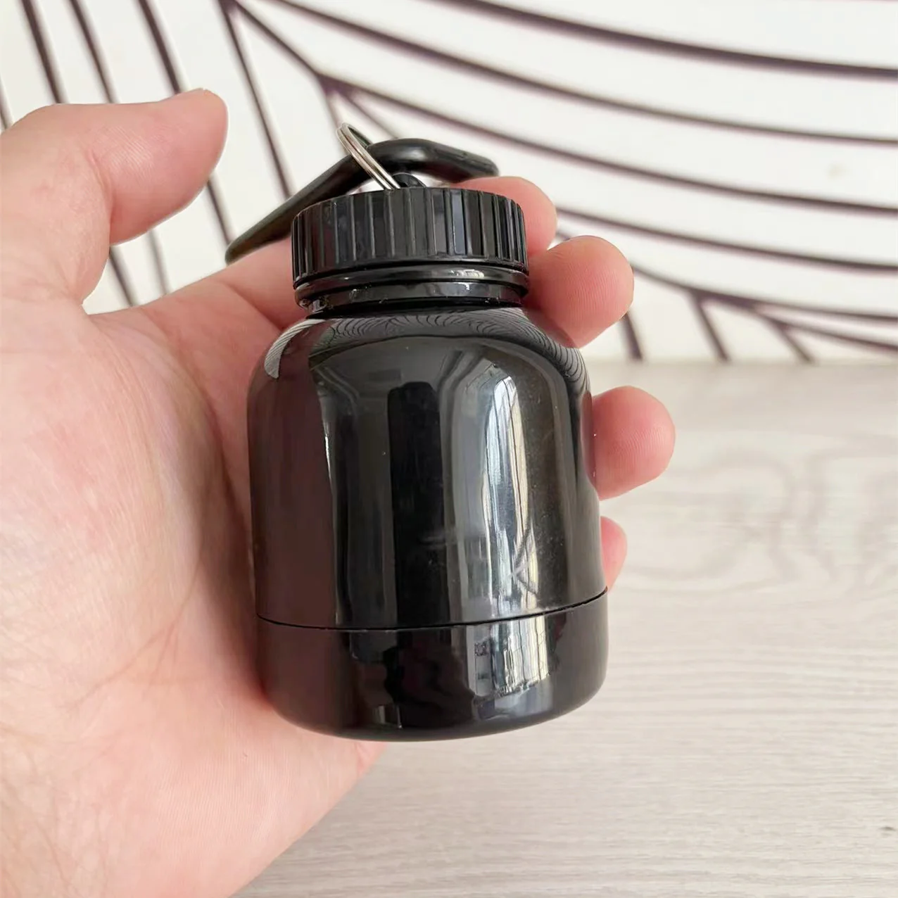 Eco-Friendly Keychain Funnel for Protein Powder - Image 20
