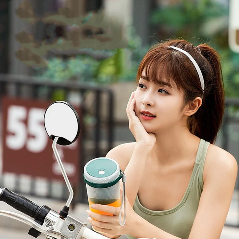 Portable Mini Juicer Blender - Light Pink with Blue Lid - Image 13