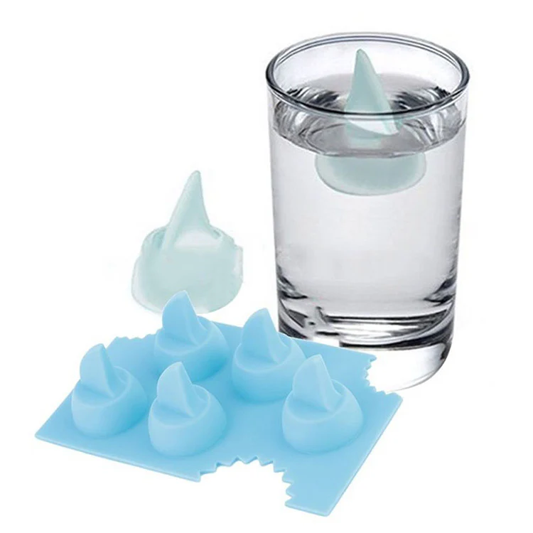 Eco-Friendly Shark Fin Ice Cube Tray - Image 8
