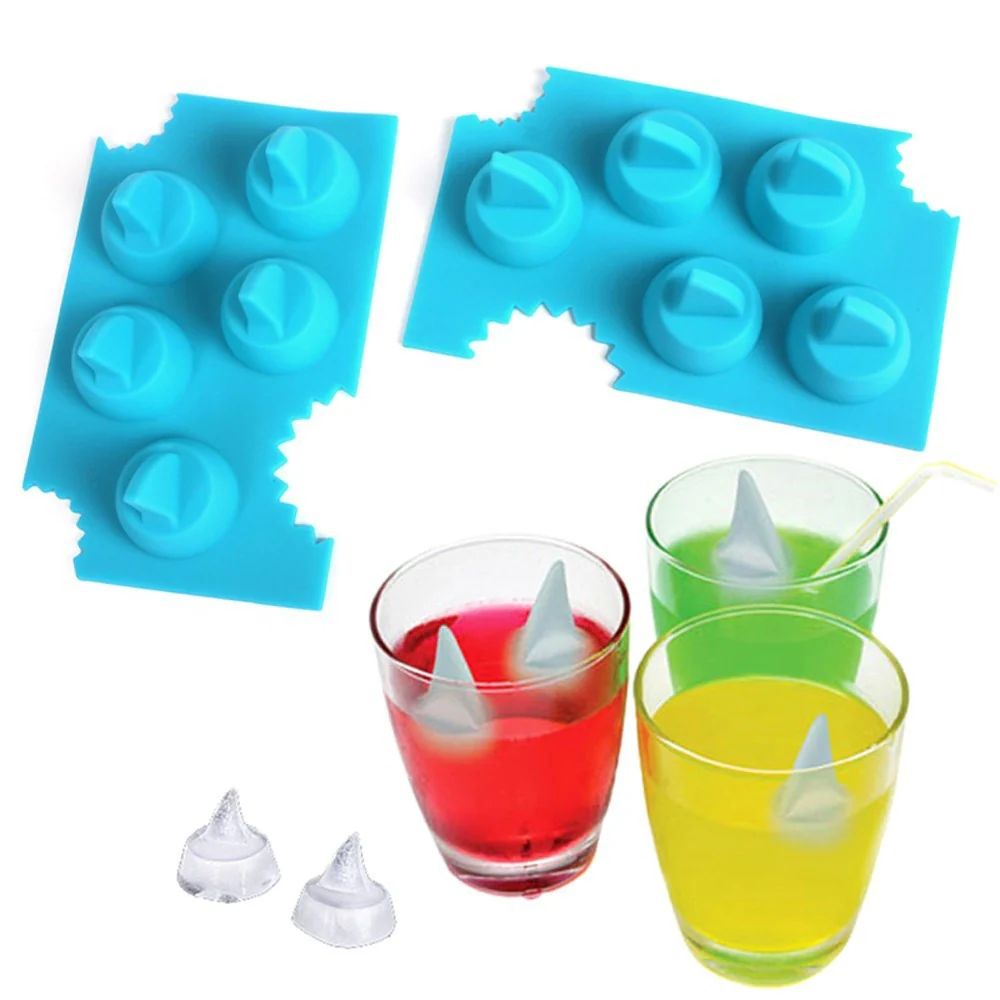 Eco-Friendly Shark Fin Ice Cube Tray - Image 9