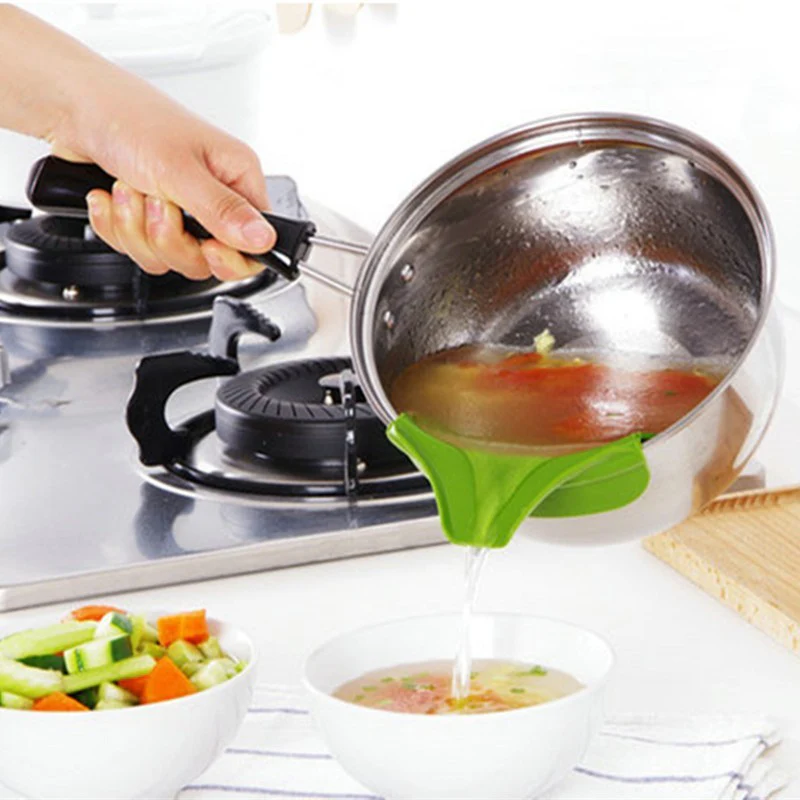 Green Silicone Clip-On Pot Spout for Spill-Free Pouring - Image 10