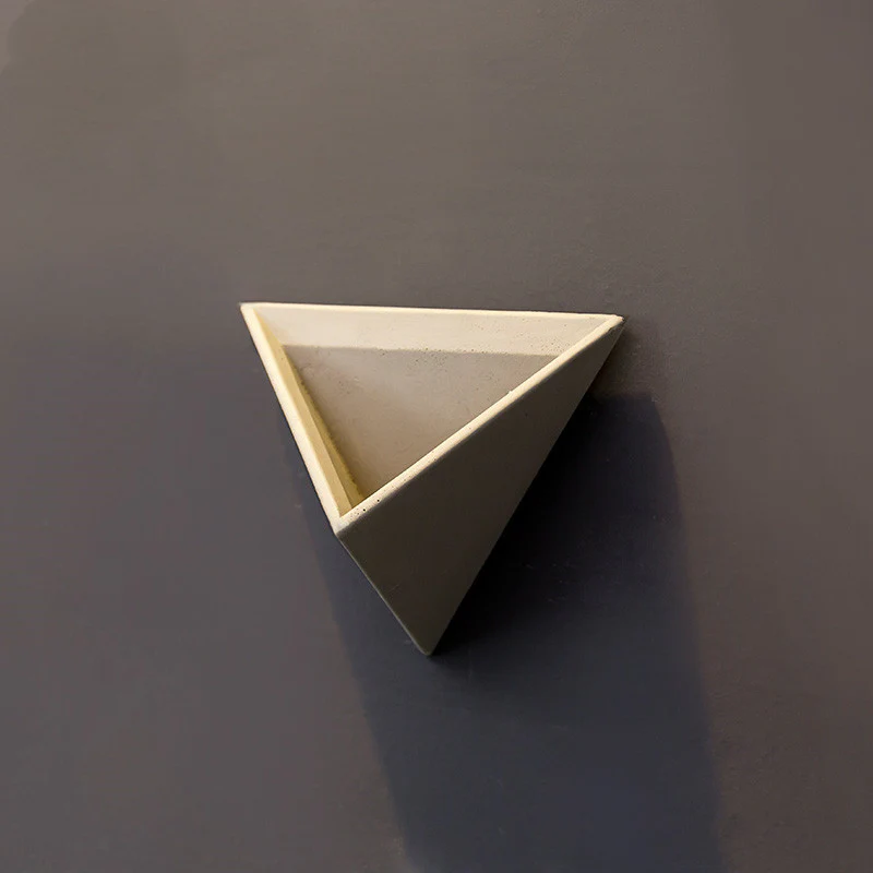 Eco-Friendly Triangular Wall Planter for Indoor Greenery - Image 17