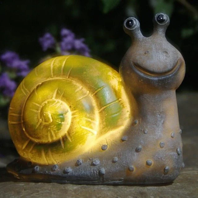 Solar-Powered Snail Garden Light - Eco-Friendly Outdoor Décor - Image 17