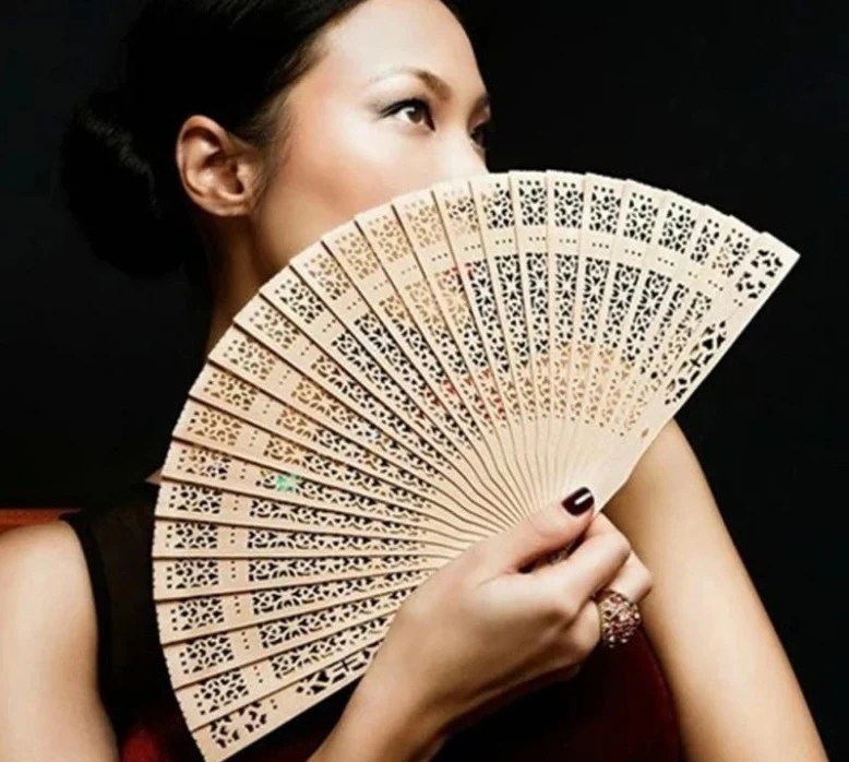 Eco-Friendly Natural Wood Folding Fan - Sustainable Cooling Solution - Image 12